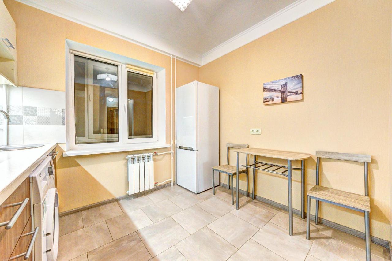 Apartments Near Ocean Plaza Druzhby Narodov Boulevard 8A Kiev Ngoại thất bức ảnh
